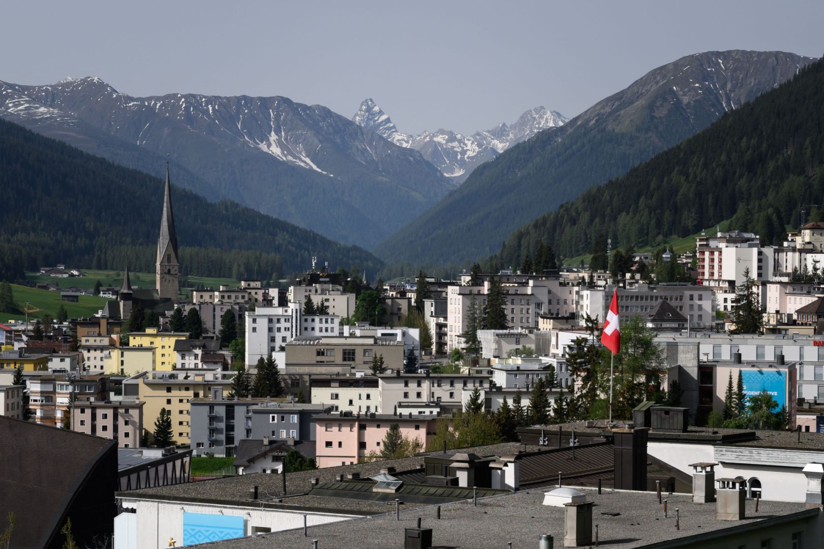 Davos How WEF's elite meeting in the mountains became so divisive