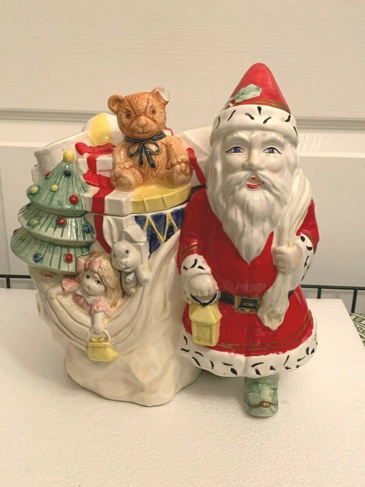 Vintage Santa Clause with Gift Bag Cookie Jar by Sigma 1984 The