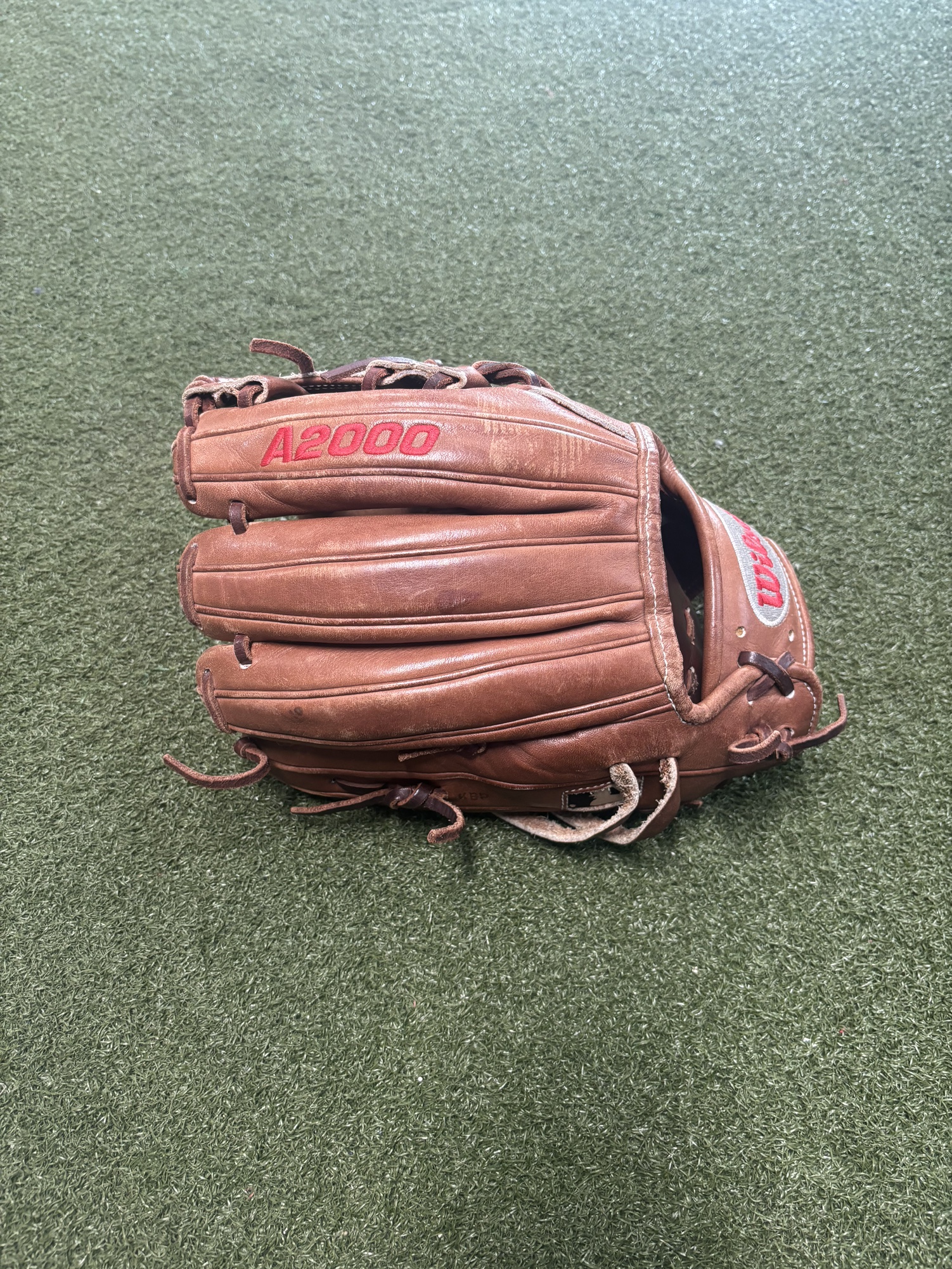 Wilson A2000 Baseball Glove SidelineSwap