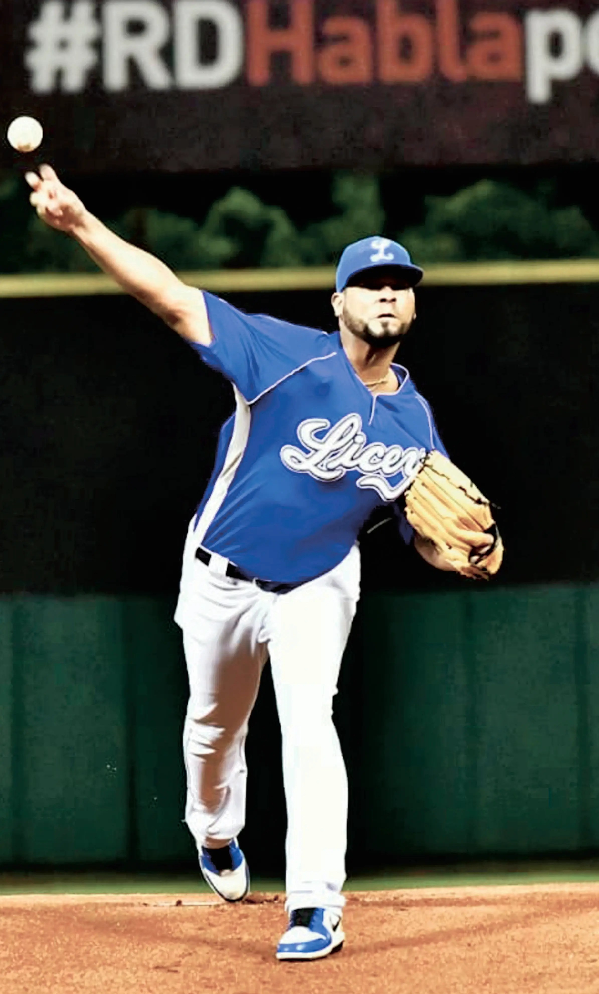 César Valdez Poncha nueve en triunfo de Licey sobre Escogido